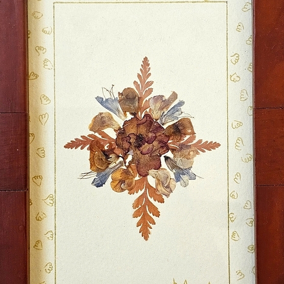 Antique Bosnian Pressed Flowers, Signed, Original Glass and Wood Frame - Picture 11 of 16